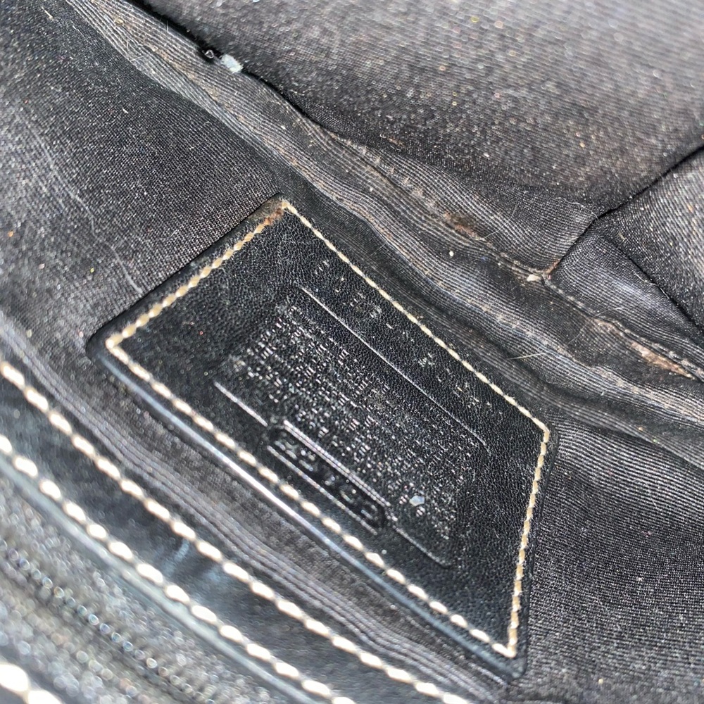 Coach purse - Picture 4 of 4